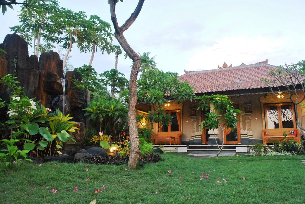 Trijaya Guest House Pemuteran Exterior photo